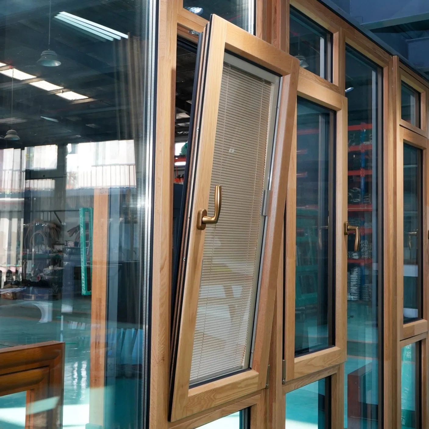 High-Performance Aluminum Clad Wood Tilt & Turn Window, Passivhaus Compliant