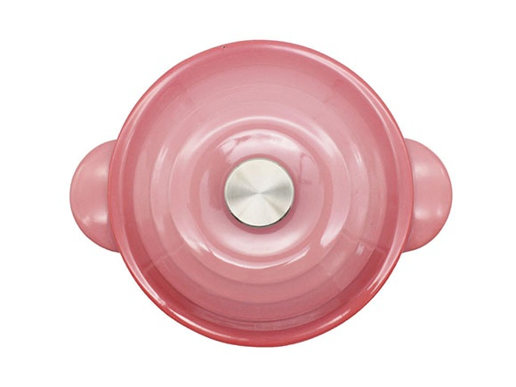 Эмалированная кастрюля с плоской ручкой