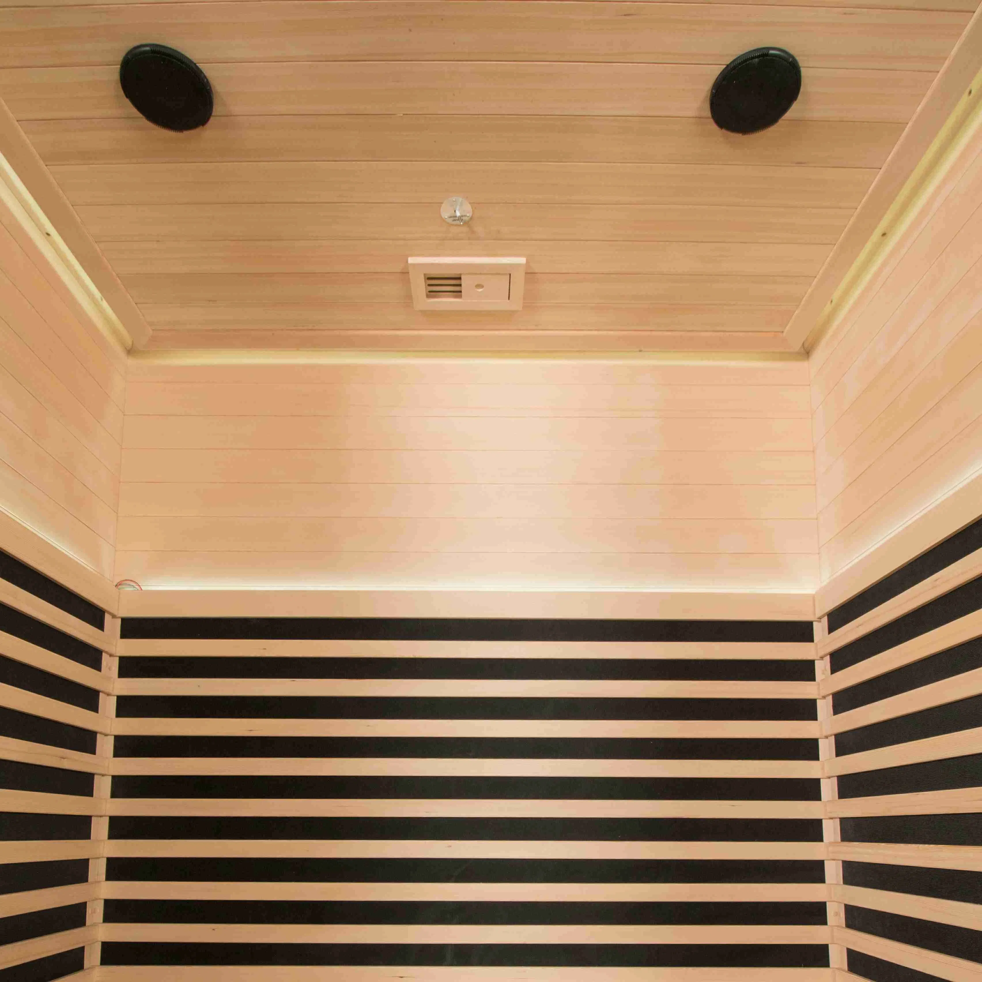 Инфракрасная сауна из канадской тсуги на 4 персоны