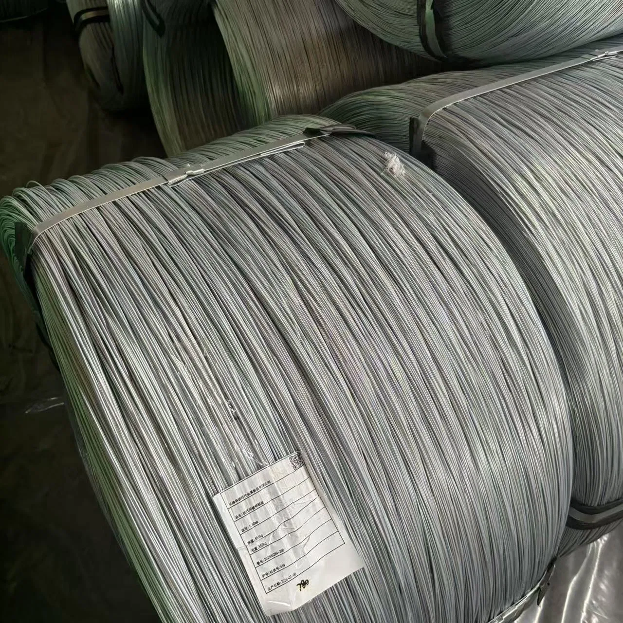 Durable Galvanized Steel Wire for Creative Art Projects