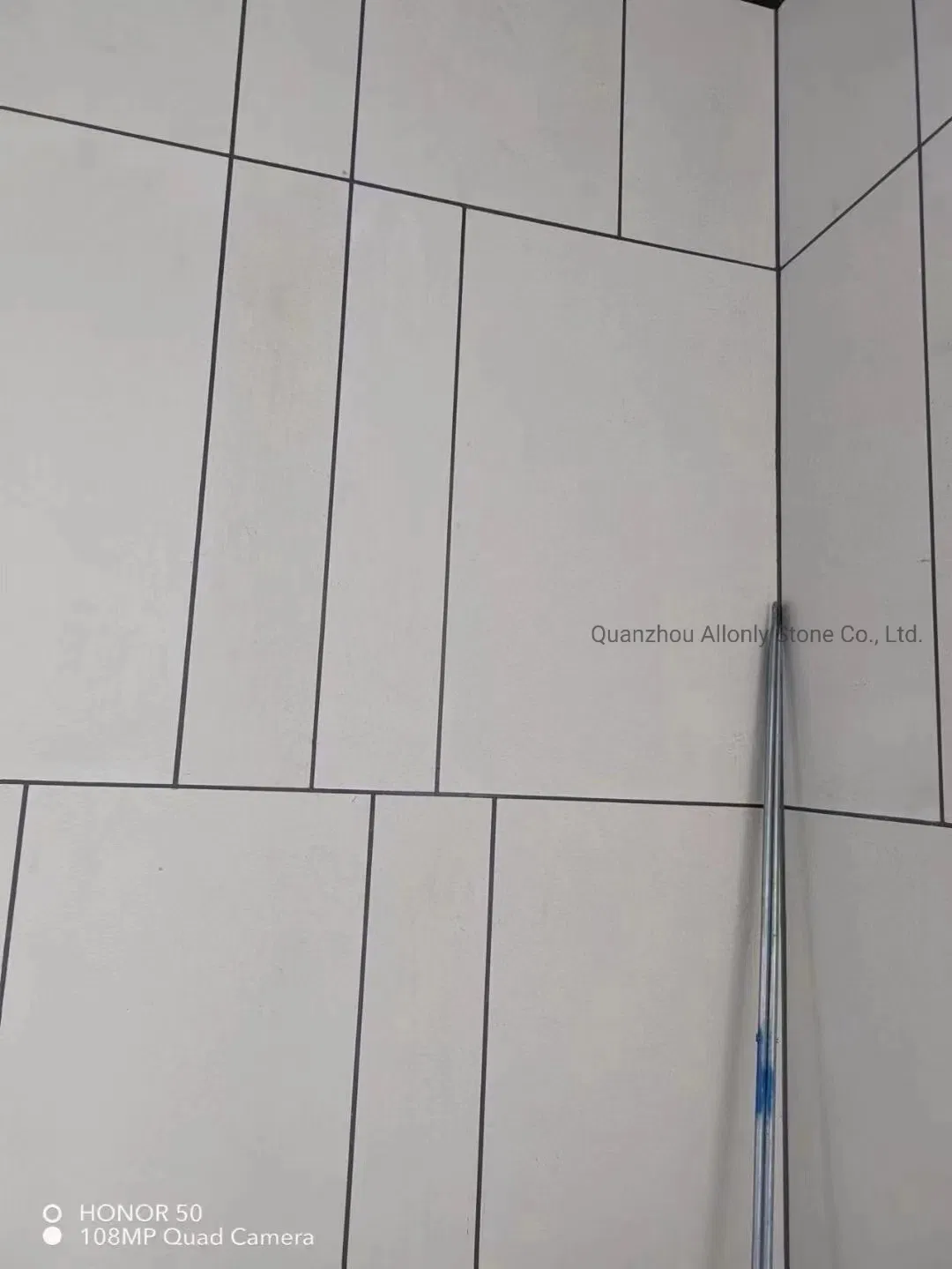 Building Material Crema Bello Limestone Exterior Wall Stone White Limestone Machine Pulled Wall Tiles