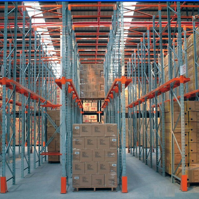 Store Goods Warehouse Storage Drive in Racking