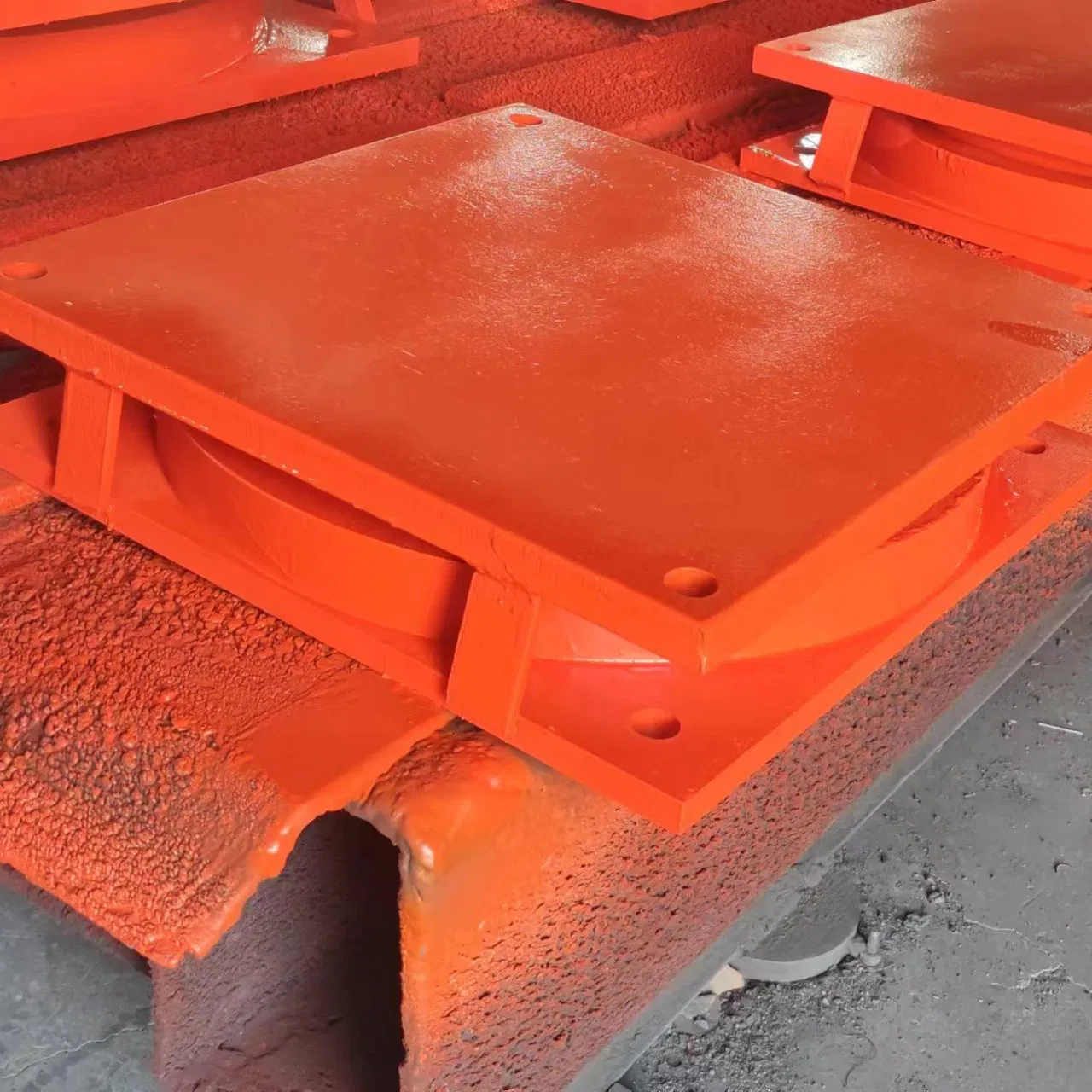 Gpz Two-Way Sliding Pot Rubber Bearing Jpz Shock Absorption Basin Type Bearing