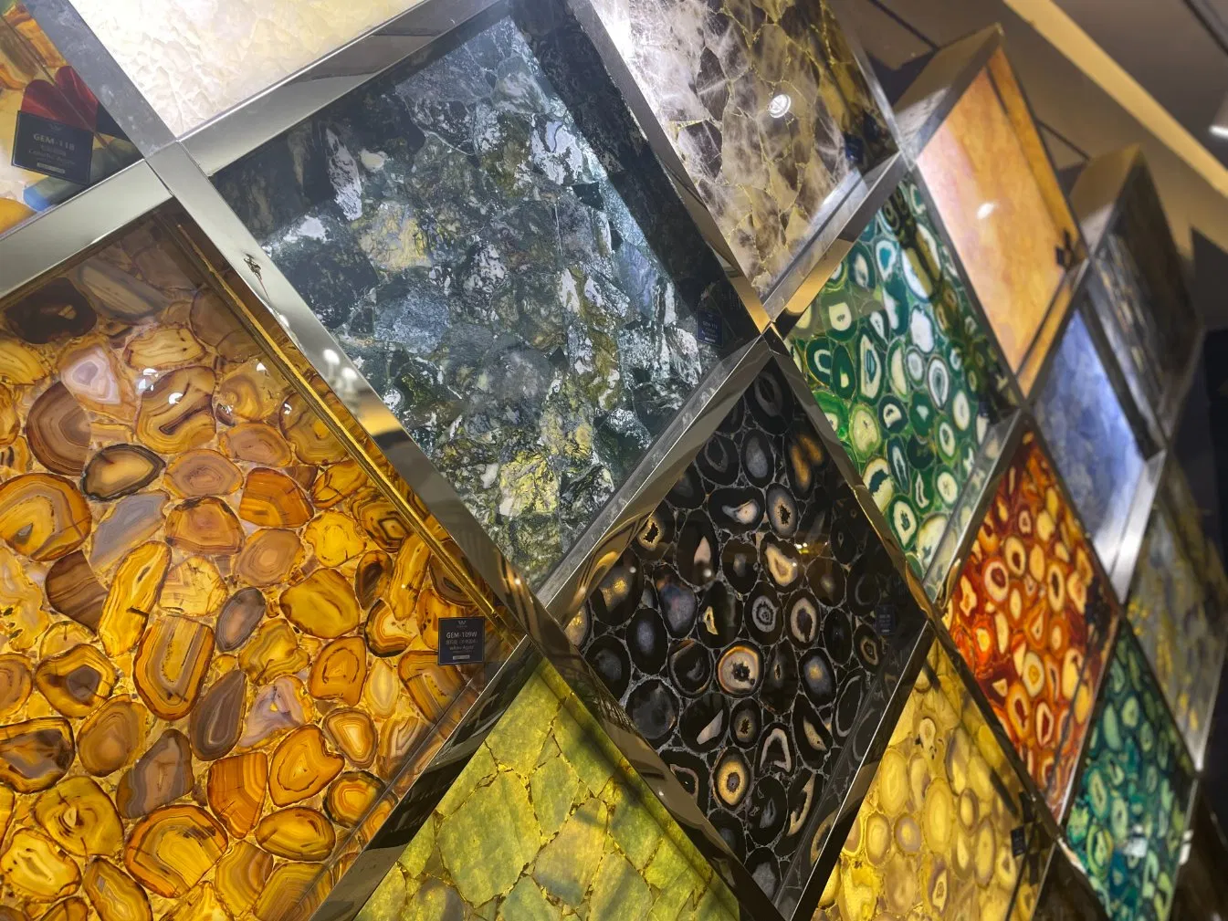 Translucent Rule Splicing Random Splicing Gemstone Backlit Red Agate Semiprecious Stone Slabs for Wall Background Floor