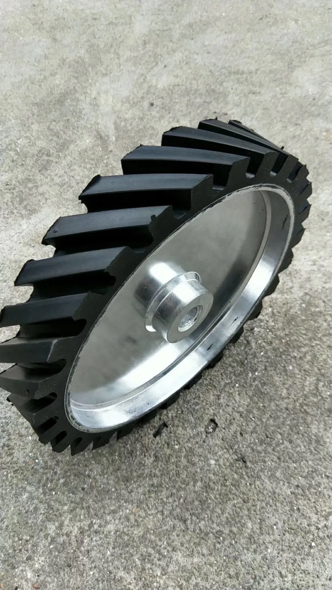 Контактное колесо для ленточной шлифмашины 350x50 мм