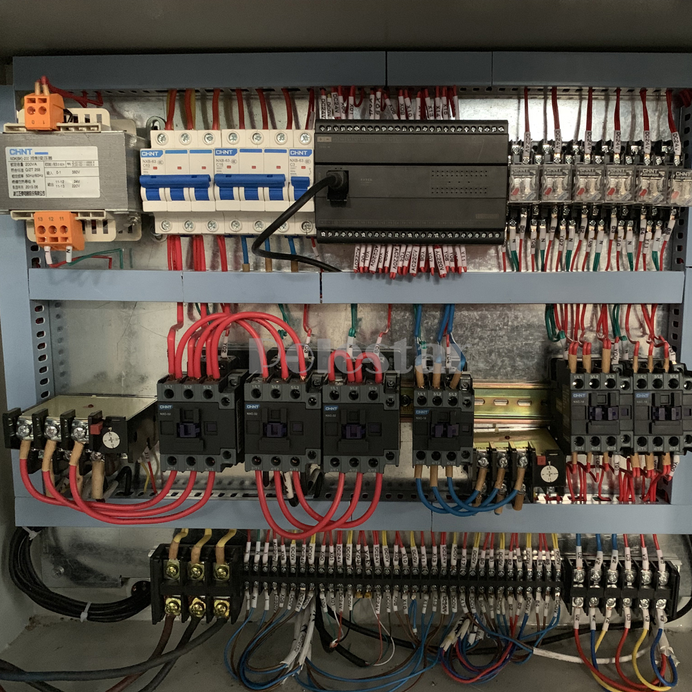 Ленточнопильный станок по дереву горизонтальный с ЧПУ автовозврат