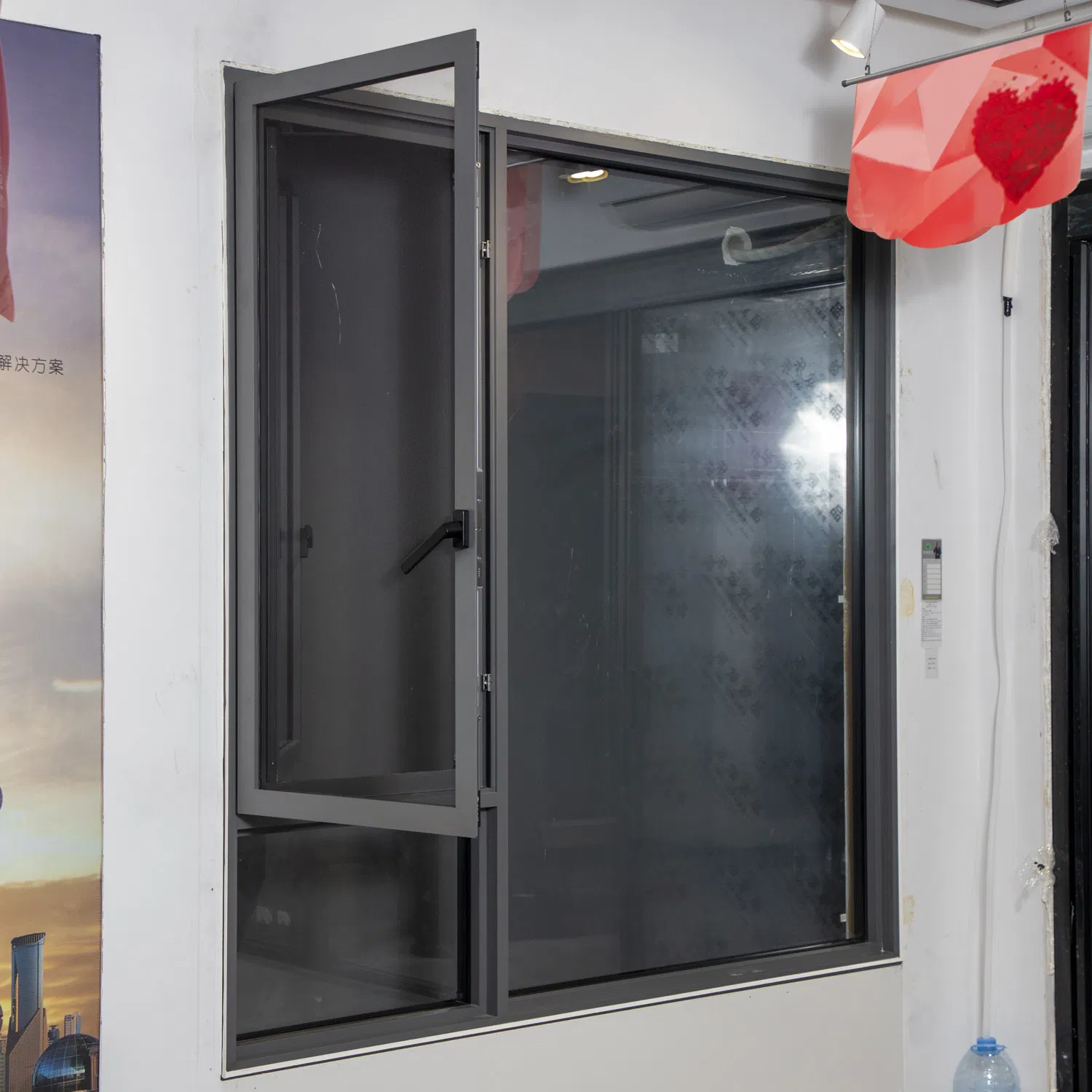 Aluminum Casement Window with Frosted Privacy Glass for Homes