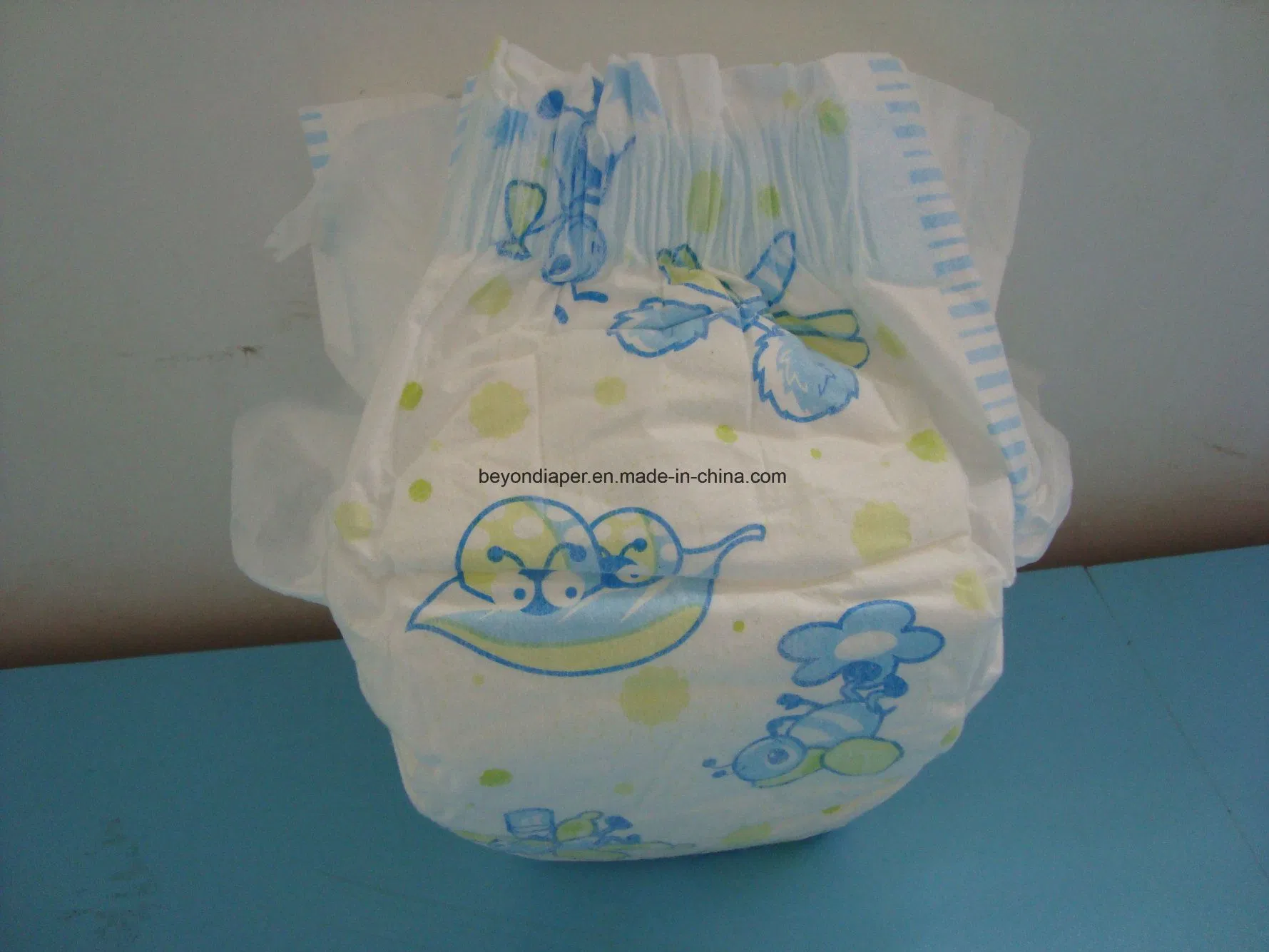 Economical Disposable Diaper High Grade Anti Leak Absorbent Baby Diaper in Top Quality