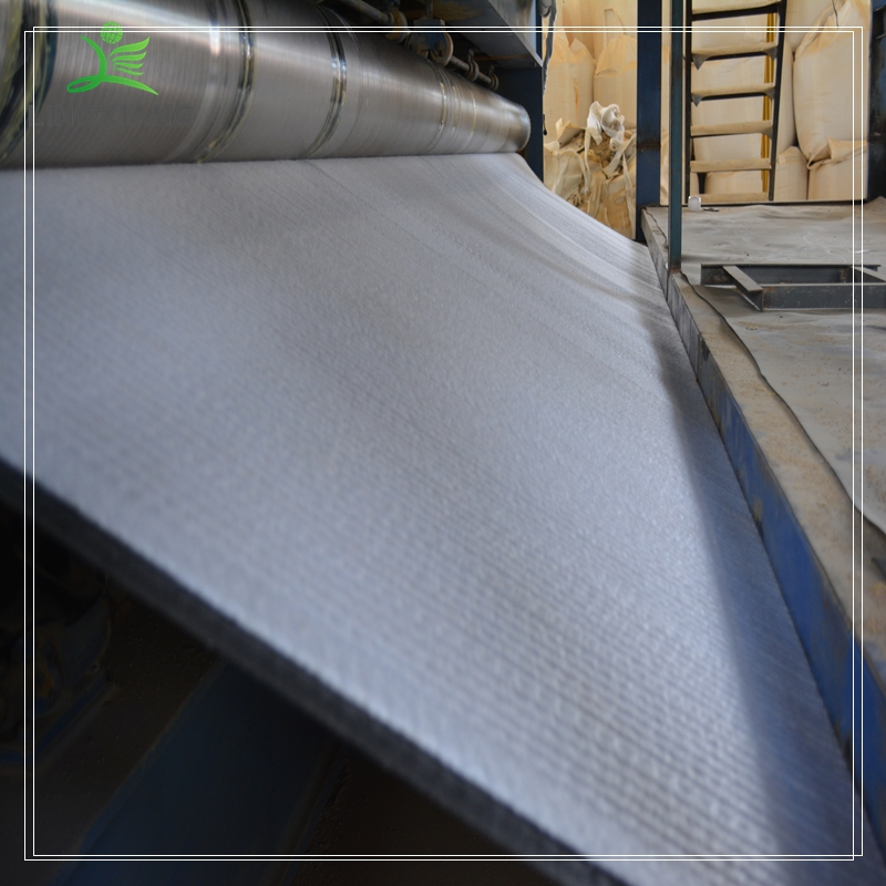 China Largest Factory Supply Heavy-Duty Waterproof Gcl 4000g/4500g5000g/6000g/6500g/7000g Bentonite Coated Geotextile Clay Liner