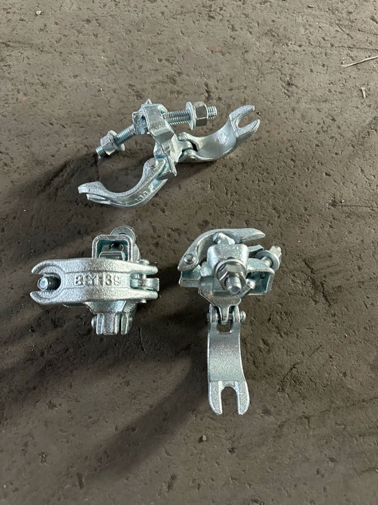 Complete Soffit Scaffolding Coupler with Washers and Nuts for Secure Assembly