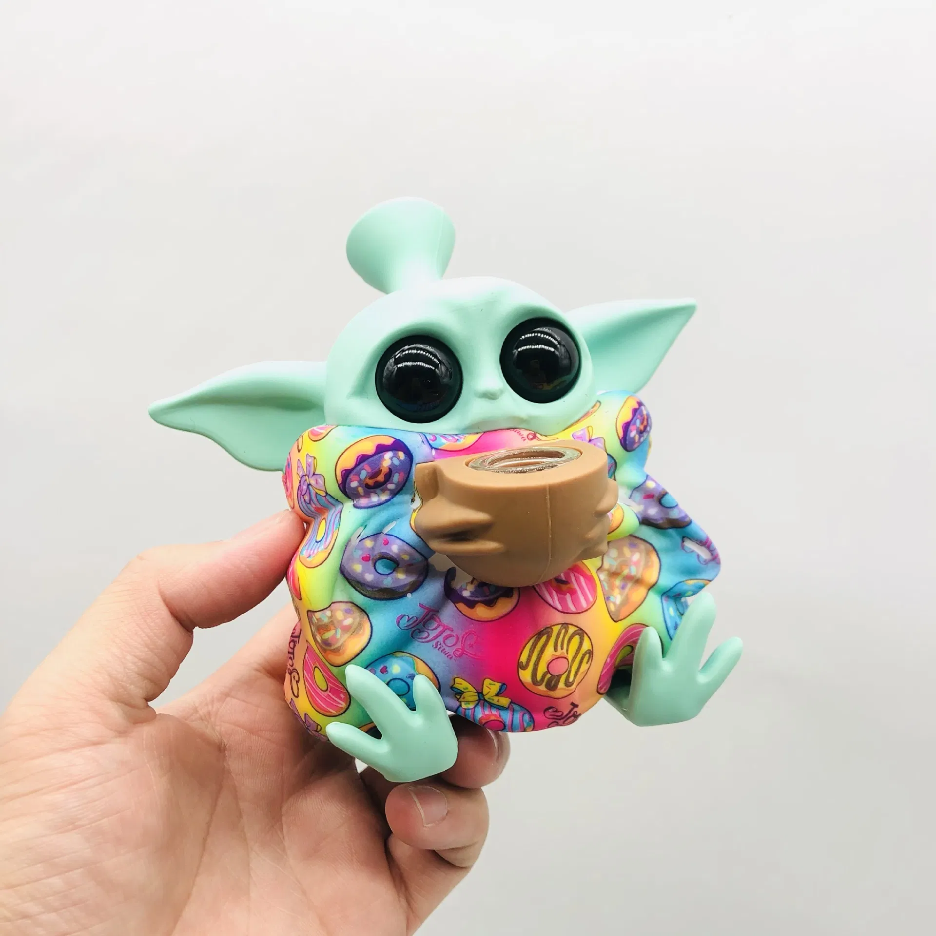 5.0 Inches Baby Yoda Silicone Water Pipe with Glass Bowl Silicone Hand Pipe