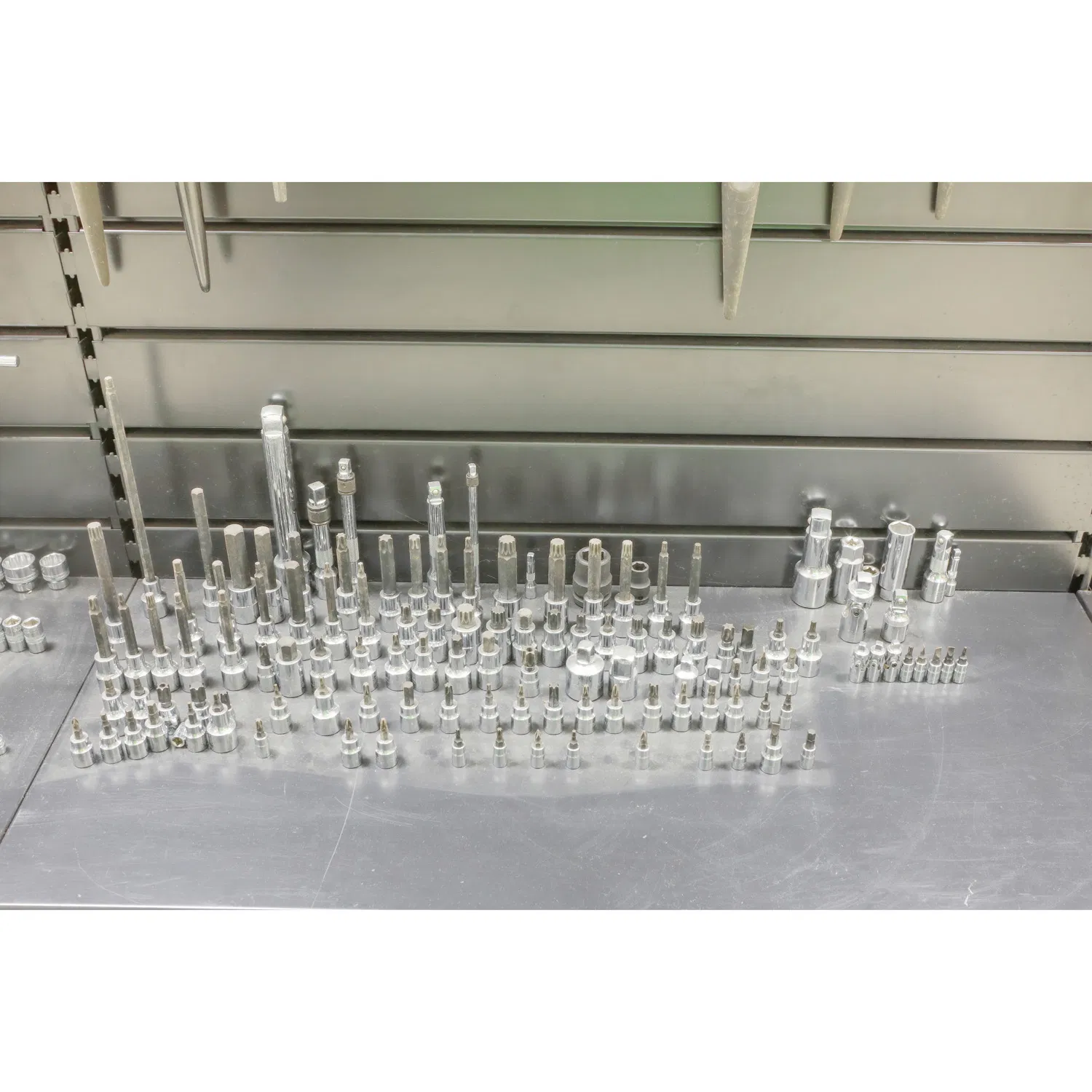 Пневматический краскопульт IWA 631-000, картриджный