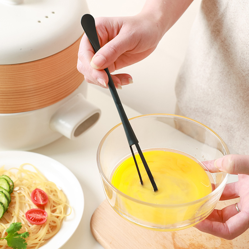 Multi Functional Mini Manual Plastic Egg Beater Mixer Kitchen Egg Whisk Egg Agitator for Cooking Baking