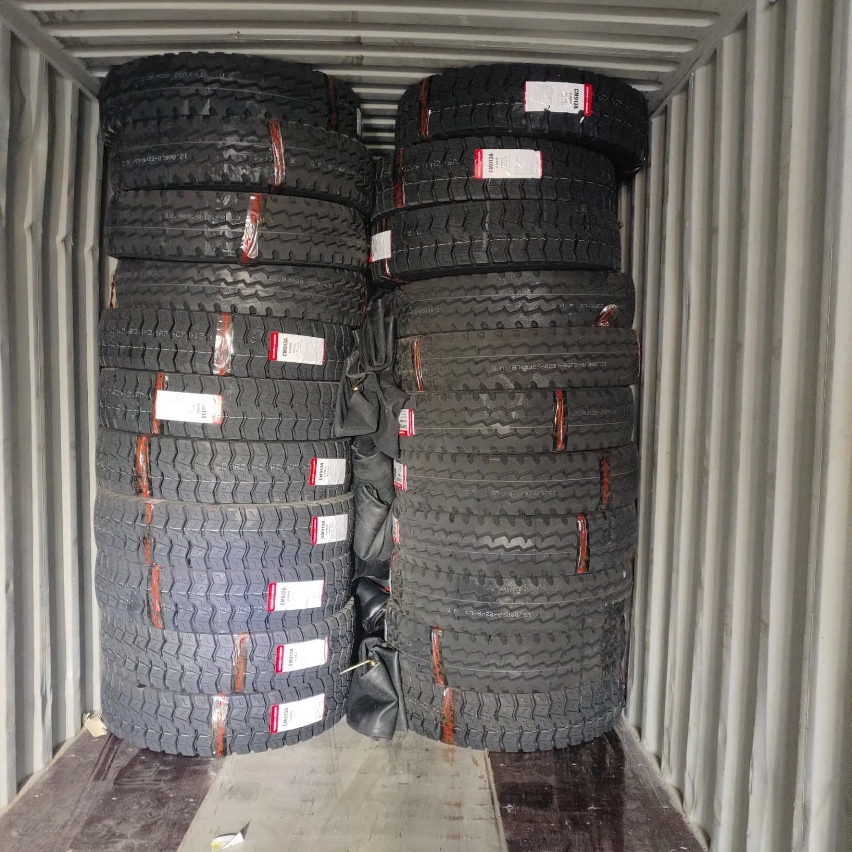Chaoyang CS100 315/80 R22.5 Heavy Load Construction Tire