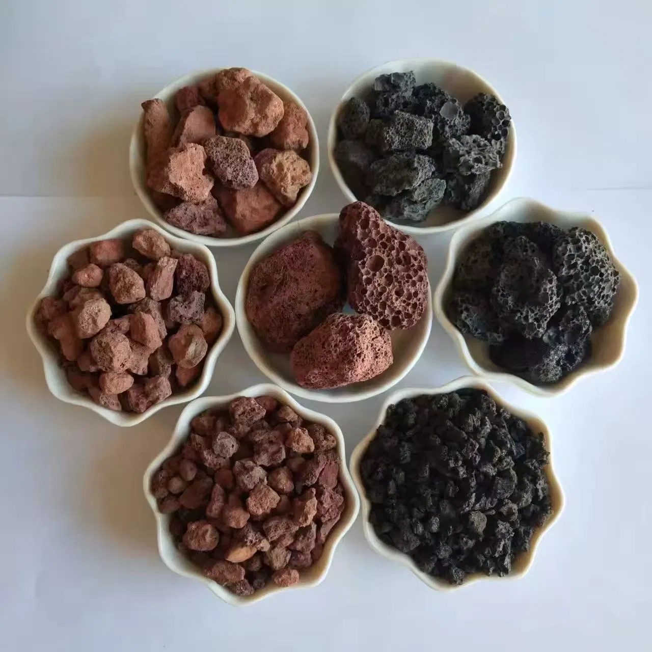 Black and Red Volcanic Rock Natural Particles for Landscaping, Sewage Treatment, and Volcanic Stone Filter Material