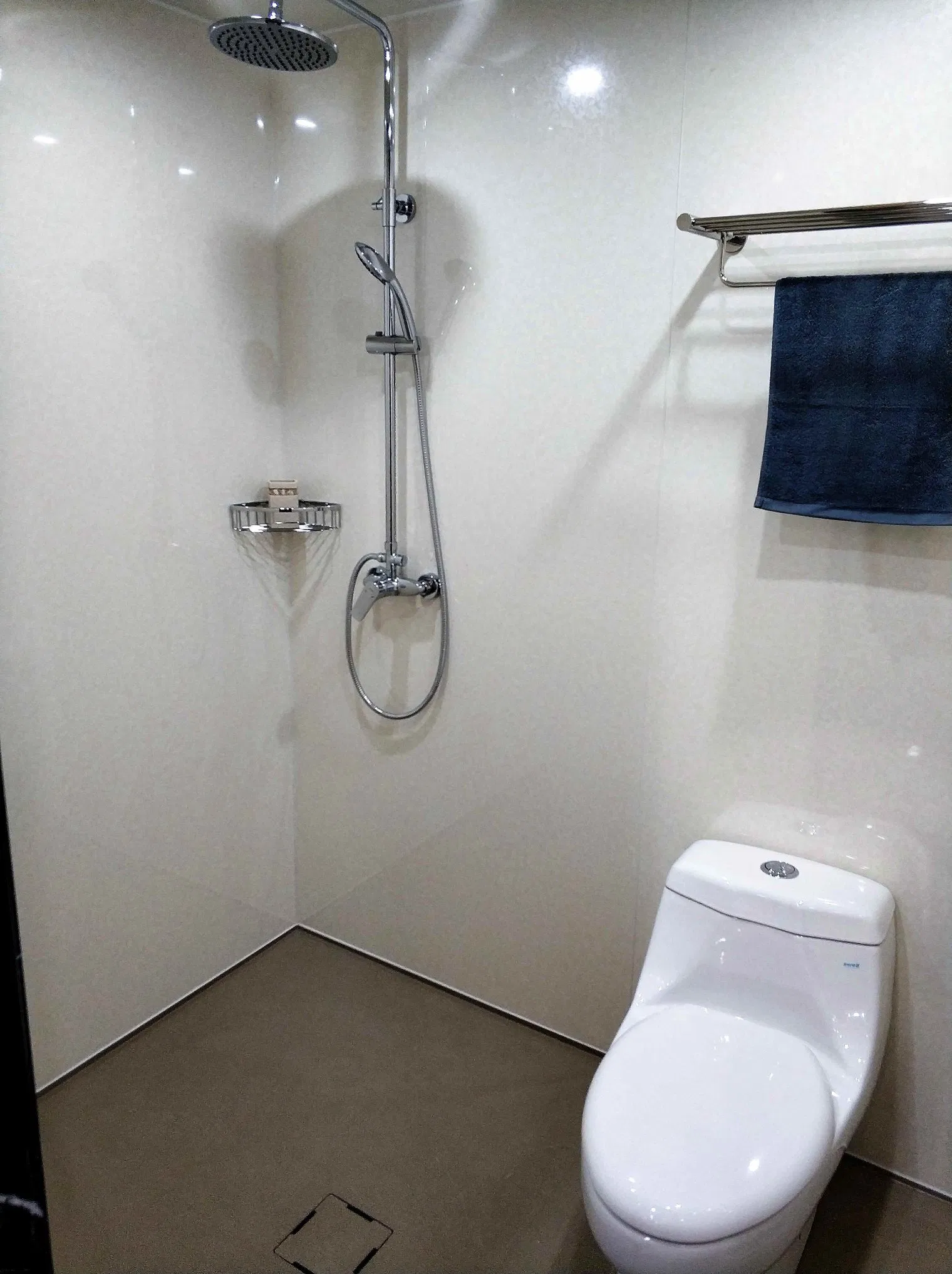 Most Convenient Prefab Toilet SMC Bathroom Concealed Integrated Mobile Showe Bathroom