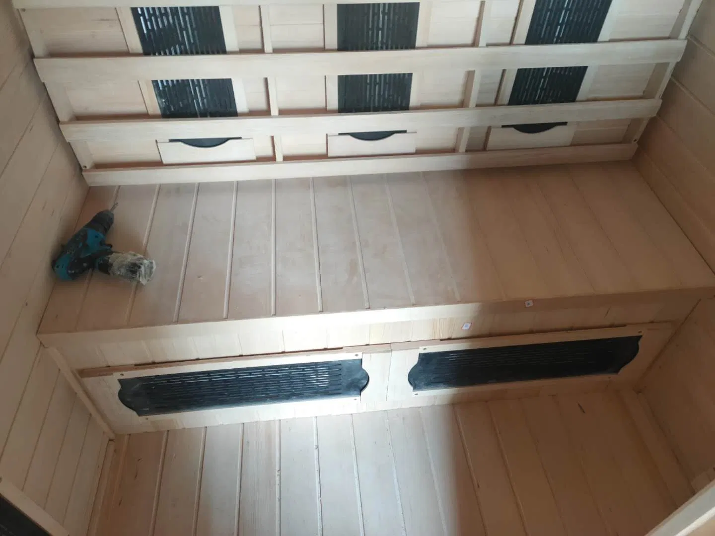 Инфракрасная сауна Healthland на 4 человека из канадской пихты