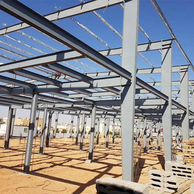 Industrial Building Prefab Steel Structure Sandwich Panel Workshop Metal Purlin Sheet Frame Warehouse for Storage/Plant/Hangar/Garage/Shed Construction