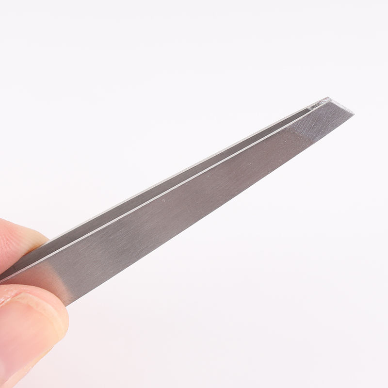 Stainless Steel Wholesale Beauty Slanted Eyebrow Clip Guangdong Squared Eyelash Tweezers with Nylon Comb