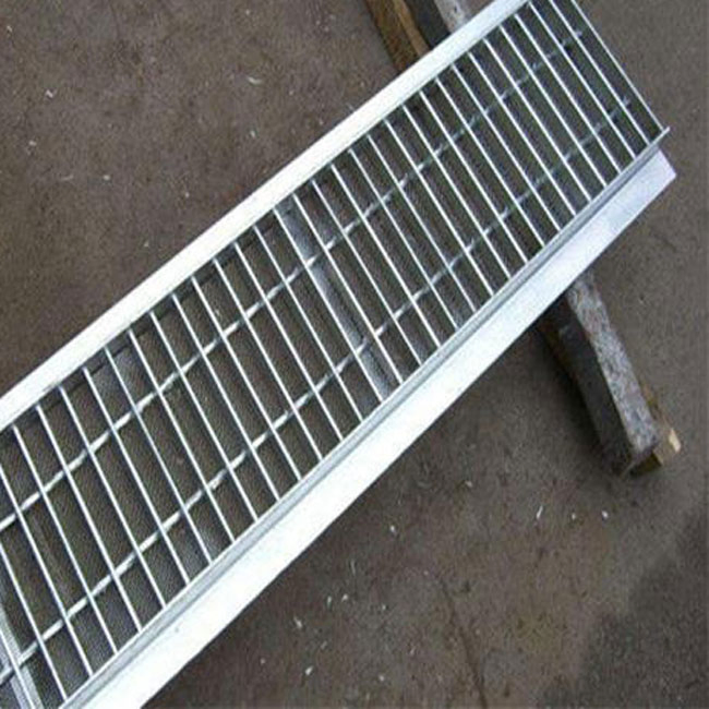 Heavy-Duty Anti-Slip Tree Grate Steel Grating for Efficient Outdoor Water Drainage