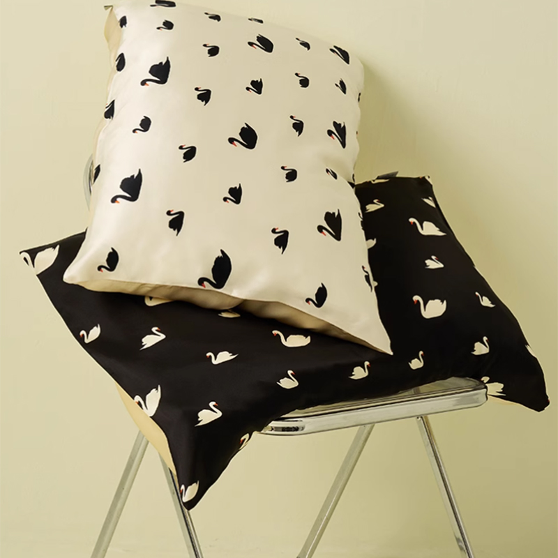 Customize Printed Silk Pillowcase Perfect for Summer