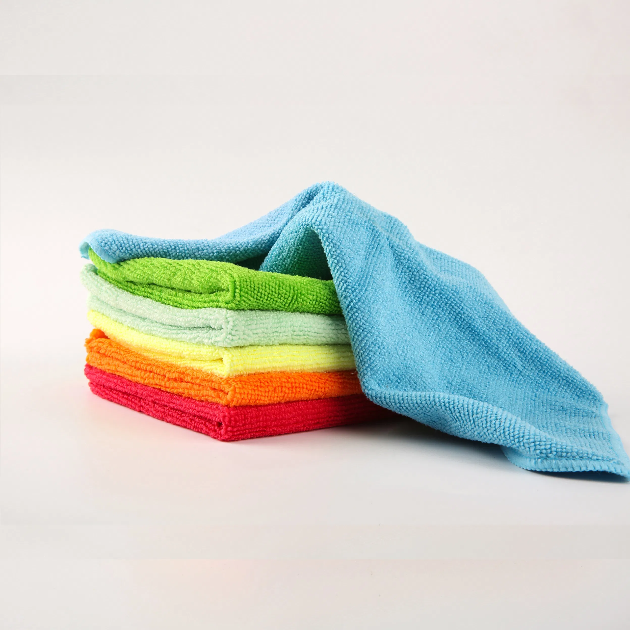 Multi-Purpose Microfiber Cleaning Towel for Car and Household Tasks