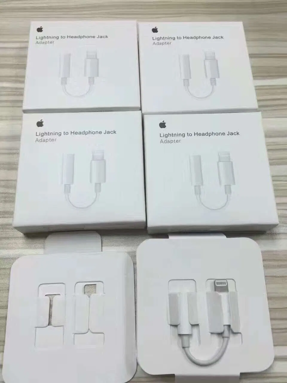 Аудио-адаптер 3.5 мм для iPhone 7/7 Plus