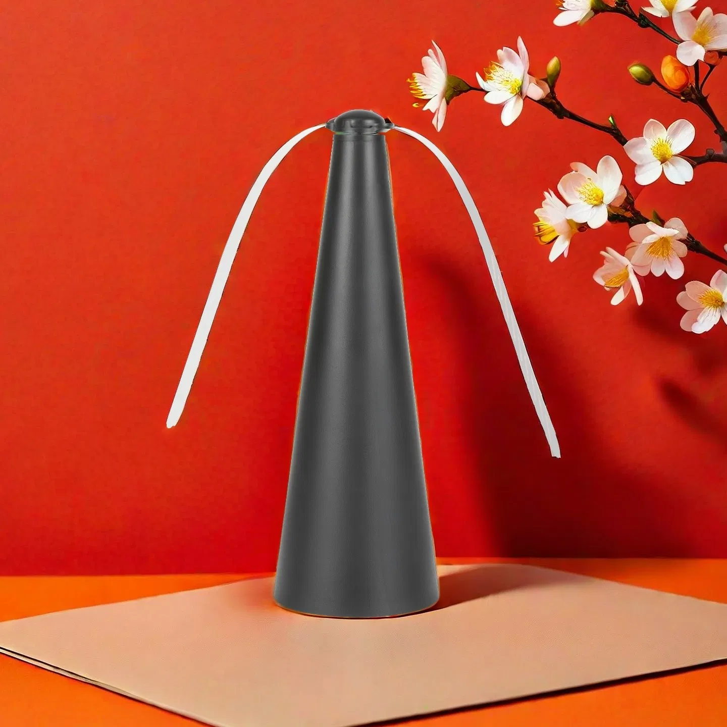 Eco-Friendly Fly Repellent Device with USB Power for Indoor Use