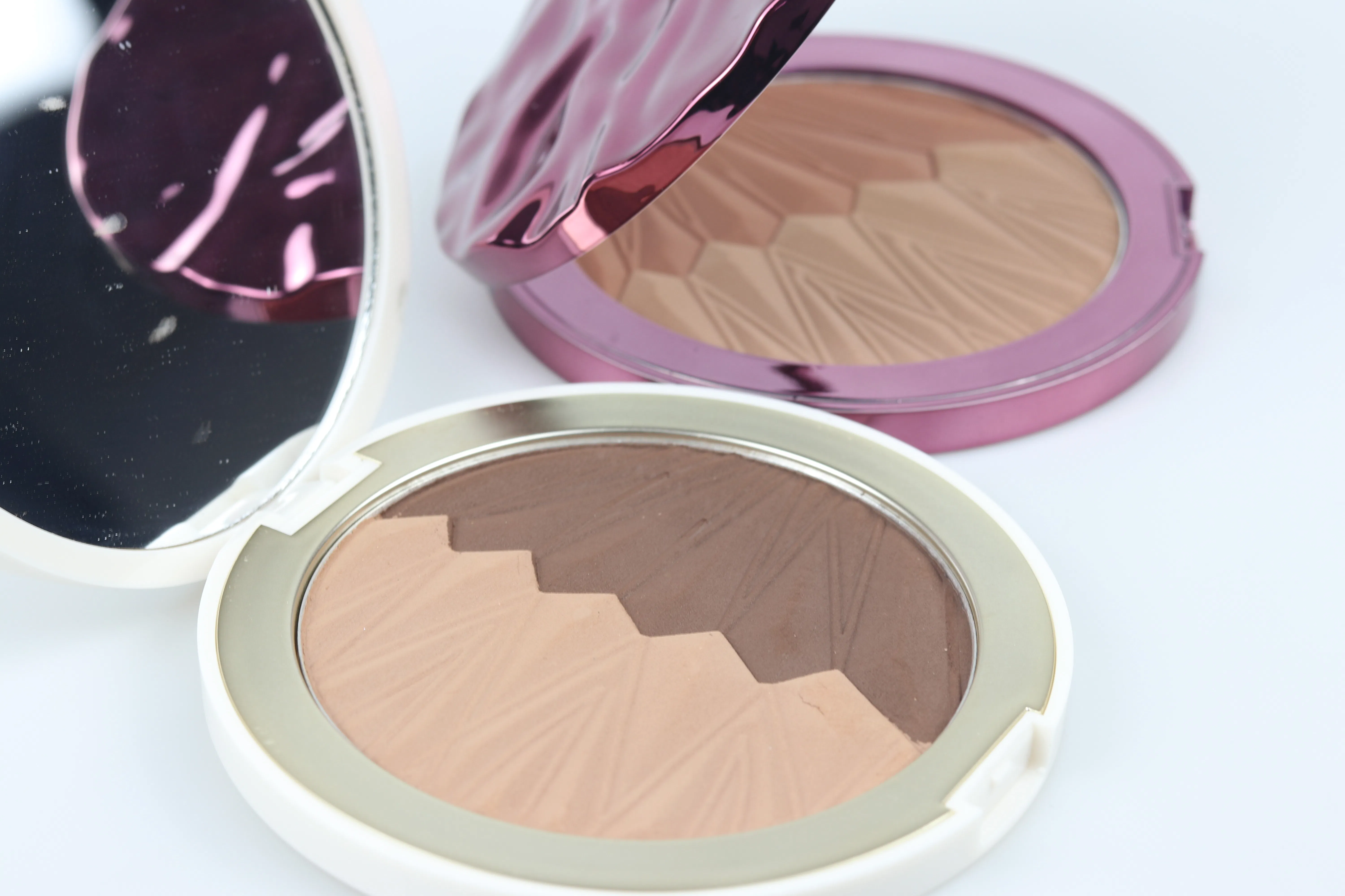 All-Natural Vegan Contour Powder for Radiant Skin Tones