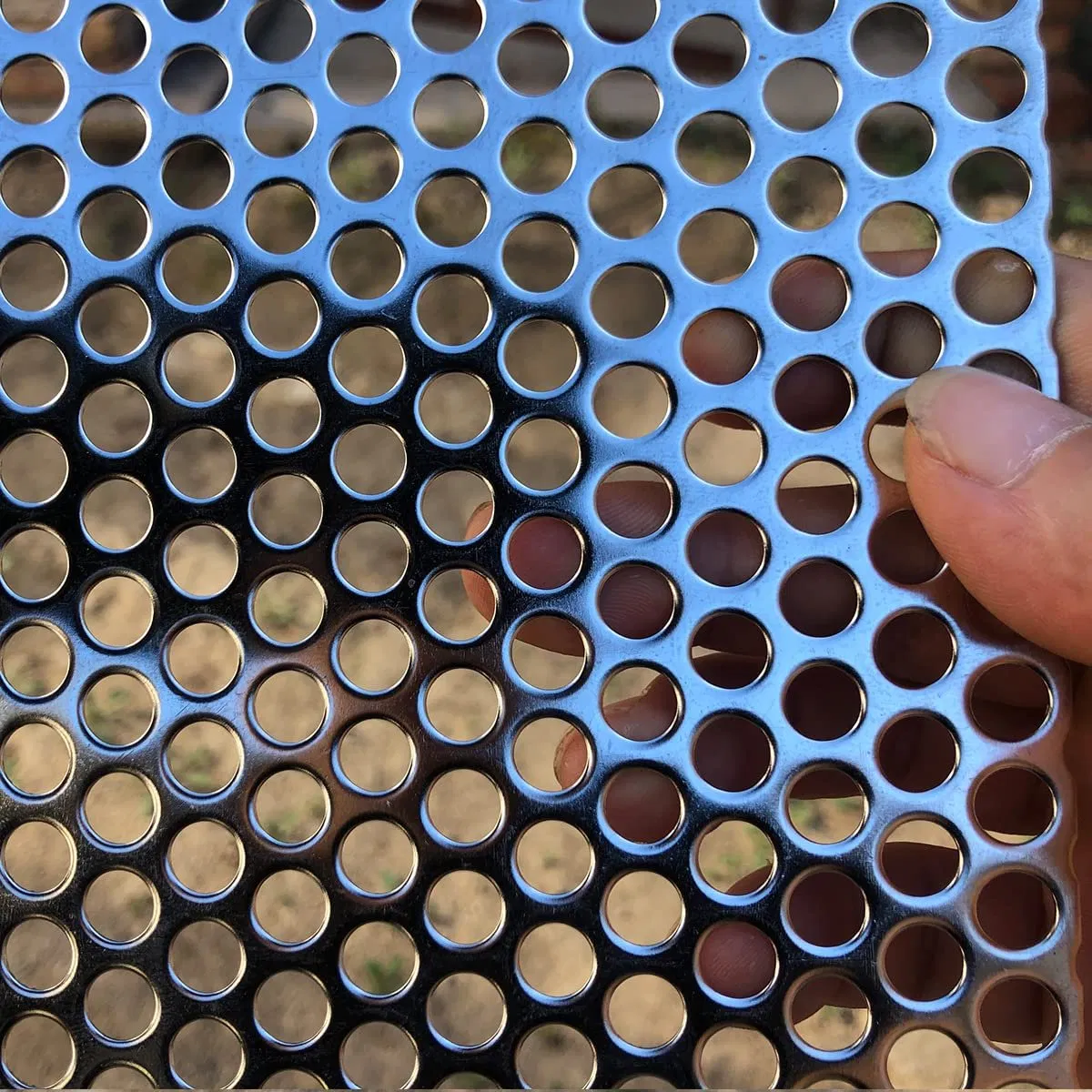 Factory Price Architectural Exterior Perforated Metal/Patterned Perforated Mesh Different Shapes Can Be Customized