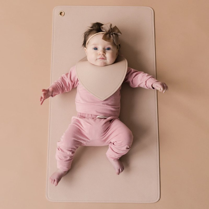 Custom Baby Vegan Leather Diaper Changing Pad Waterproof Travel Changing Mat Easy to Clean PU Leather Changing Pad