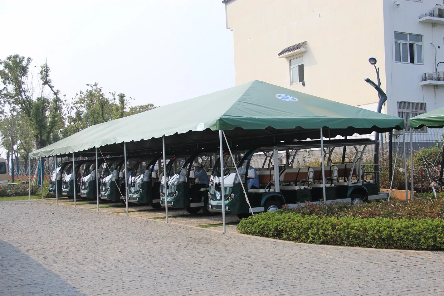 Factory Direct Sales to High Quality Car Tents in Large Parking Lots