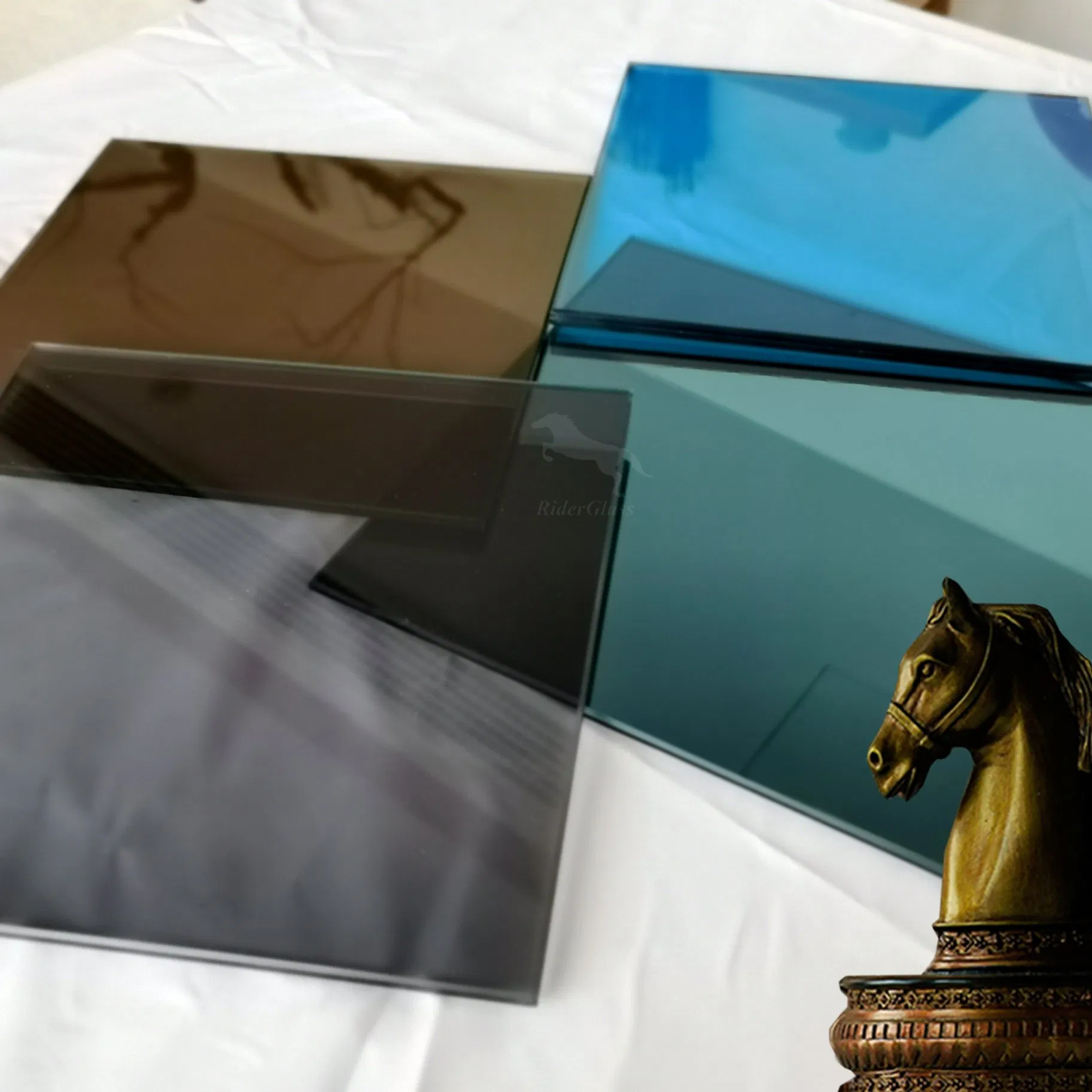 3mm-19mm Clear Colored Tinted Float Glass/Reflective Glass/Tempered Glass/Laminated Glass/Patterned Glass/Low E Insulated Glass in Philippines Price