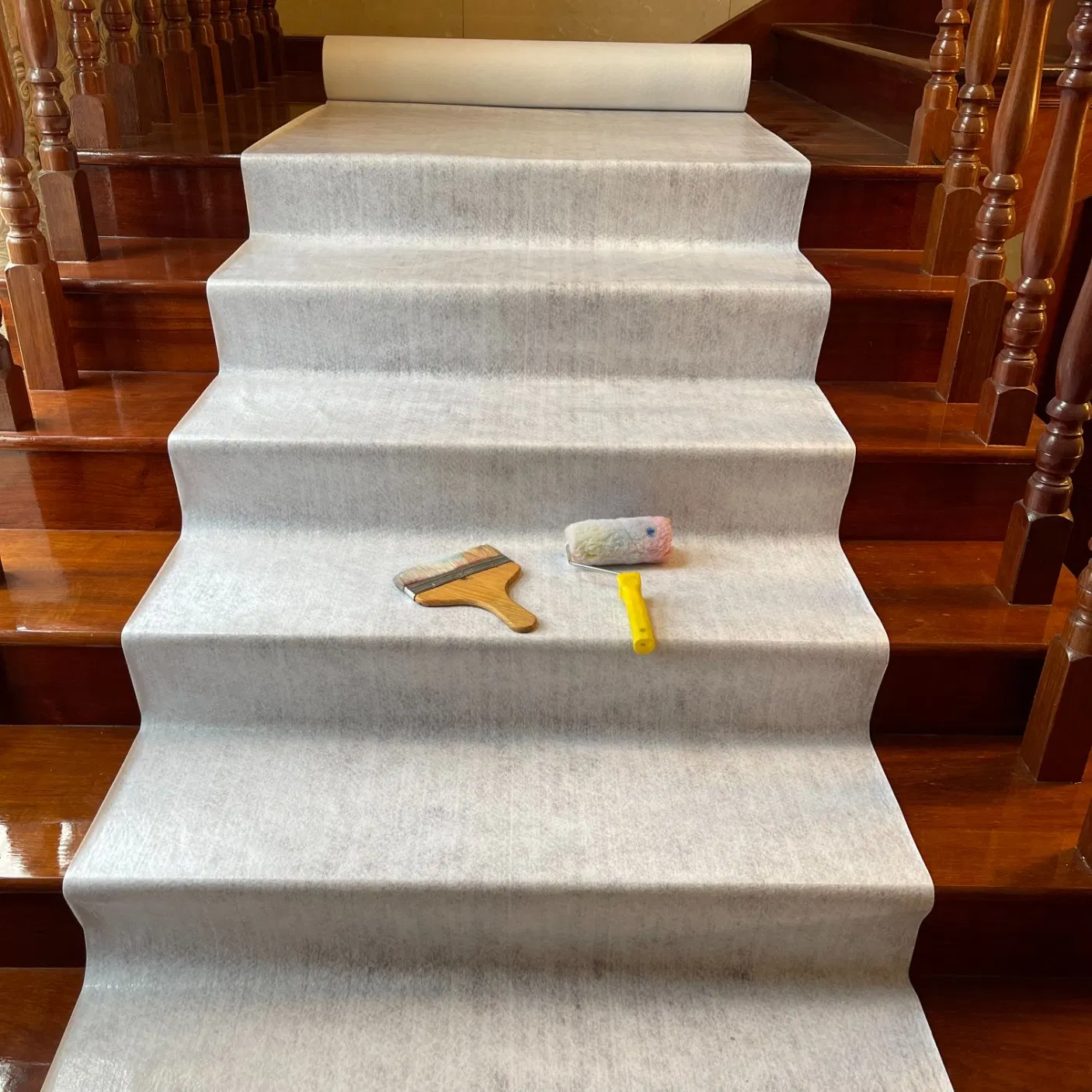 Waterproof Non-Slip Floor Protection Mat for Paint Tool Use