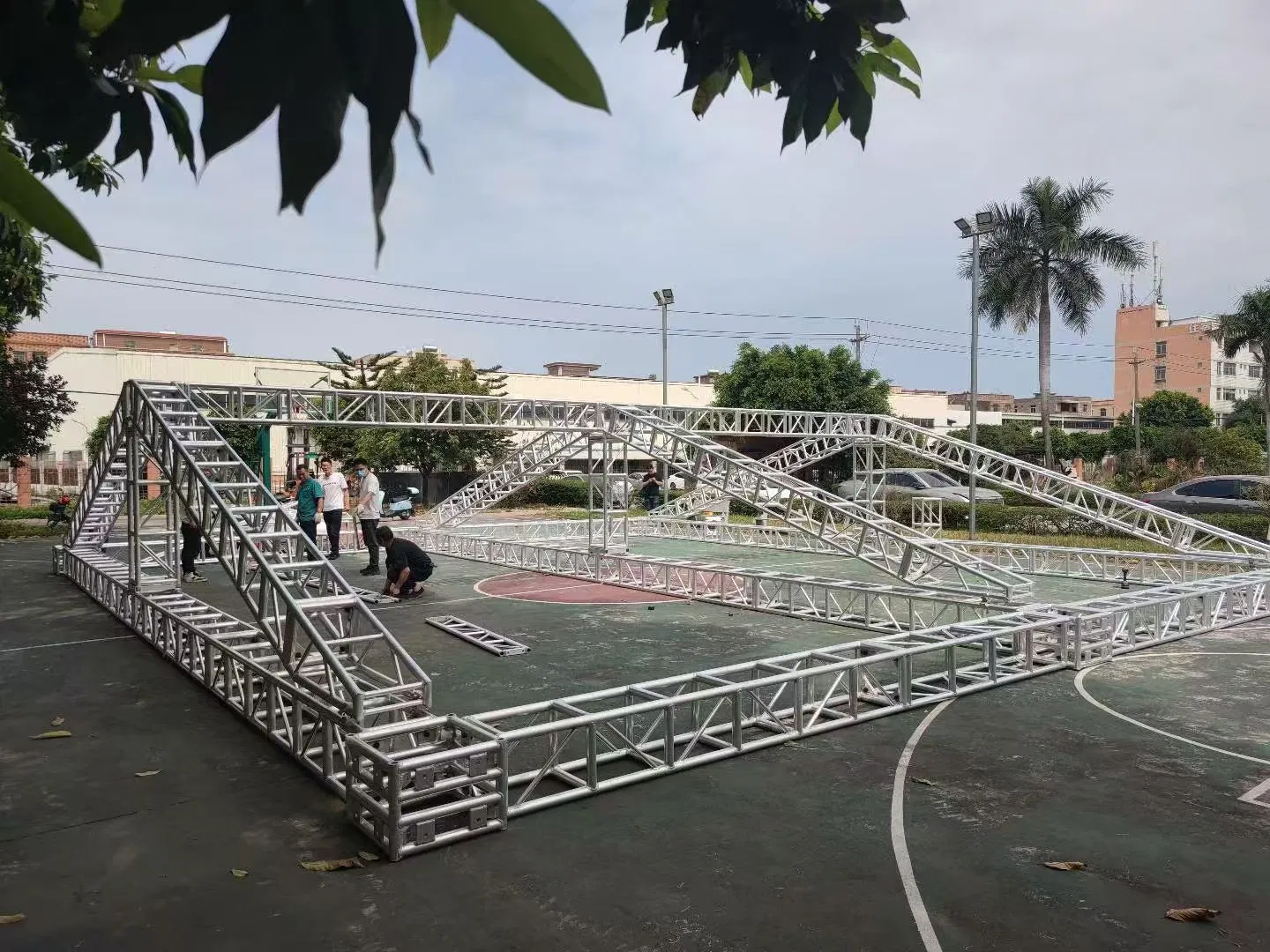 Factory Price 290mm F34 Truss Exhibition Booth Stage Light Display Truss Lift System Aluminum Spigot Event Truss Stage Truss