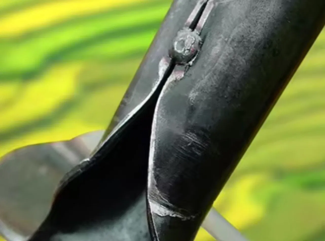 Handheld Weeding Rake Planting Vegetable Farm Garden Hoe Agriculture Tool All-Steel Hardened Hollow Hoe