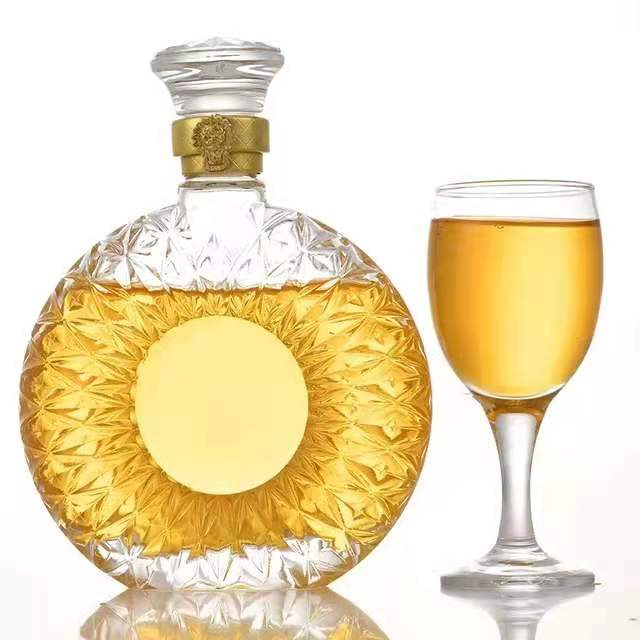 500ml 700ml Whiskey Rum Glass Bottle with Lid