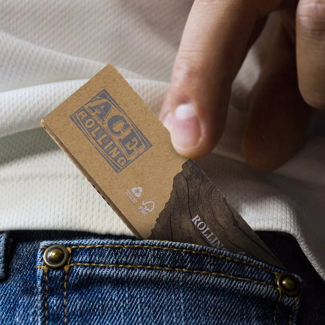 Wholesale Slow Burning 100% Natural Unblenched Wood Pulp Kingsize Smoking Rolling Paper