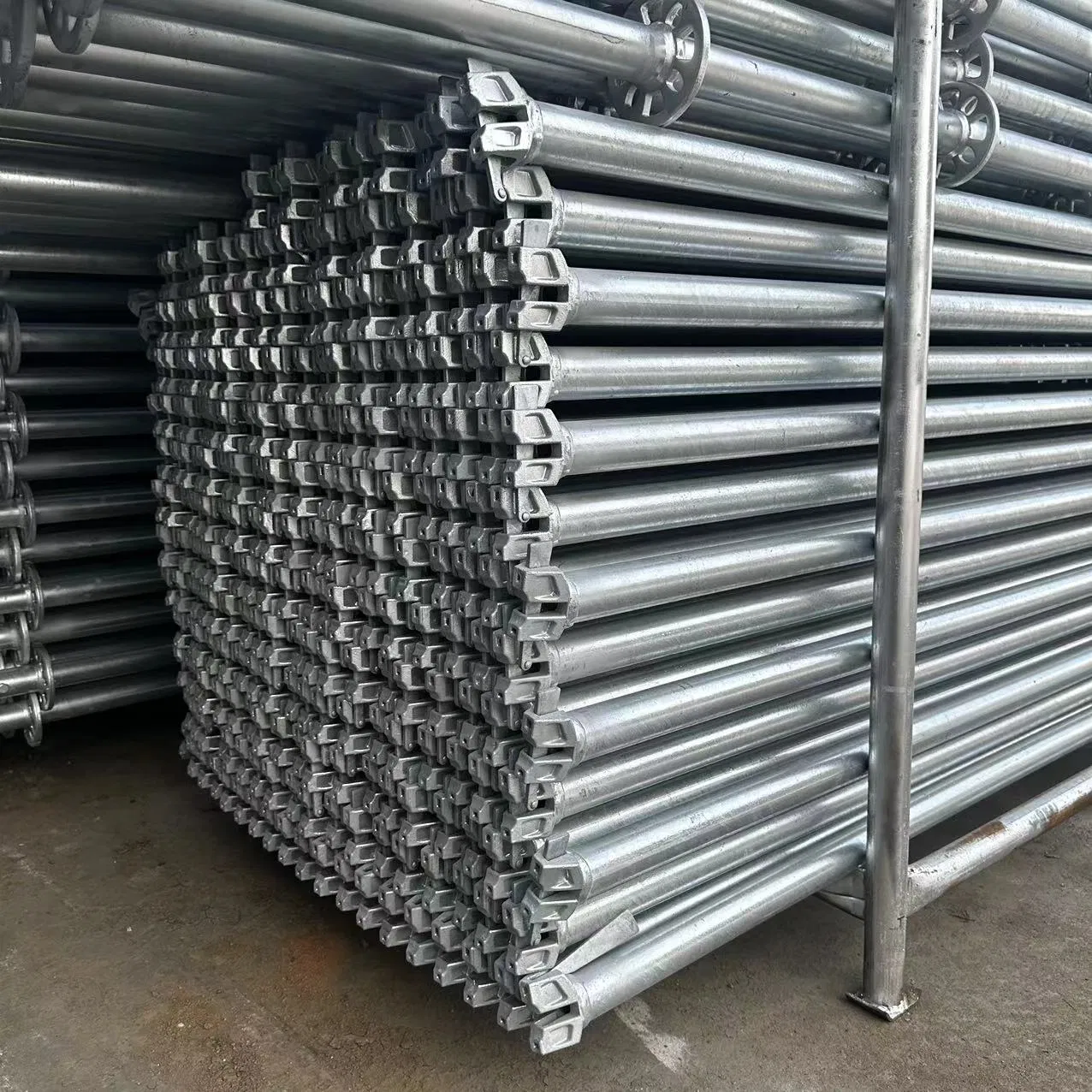 Heavy Duty Work Scaffold System Layher Product Ringlock Scaffolding Ledger for Sale