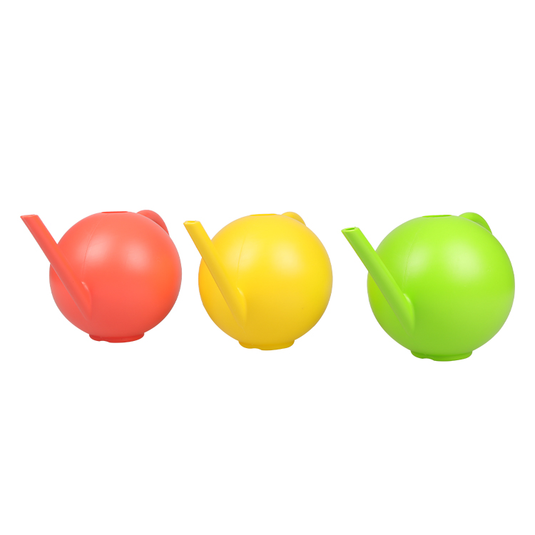 Gardening Products Cute Small Plastic Watering Can Ball 1.5L for Plants