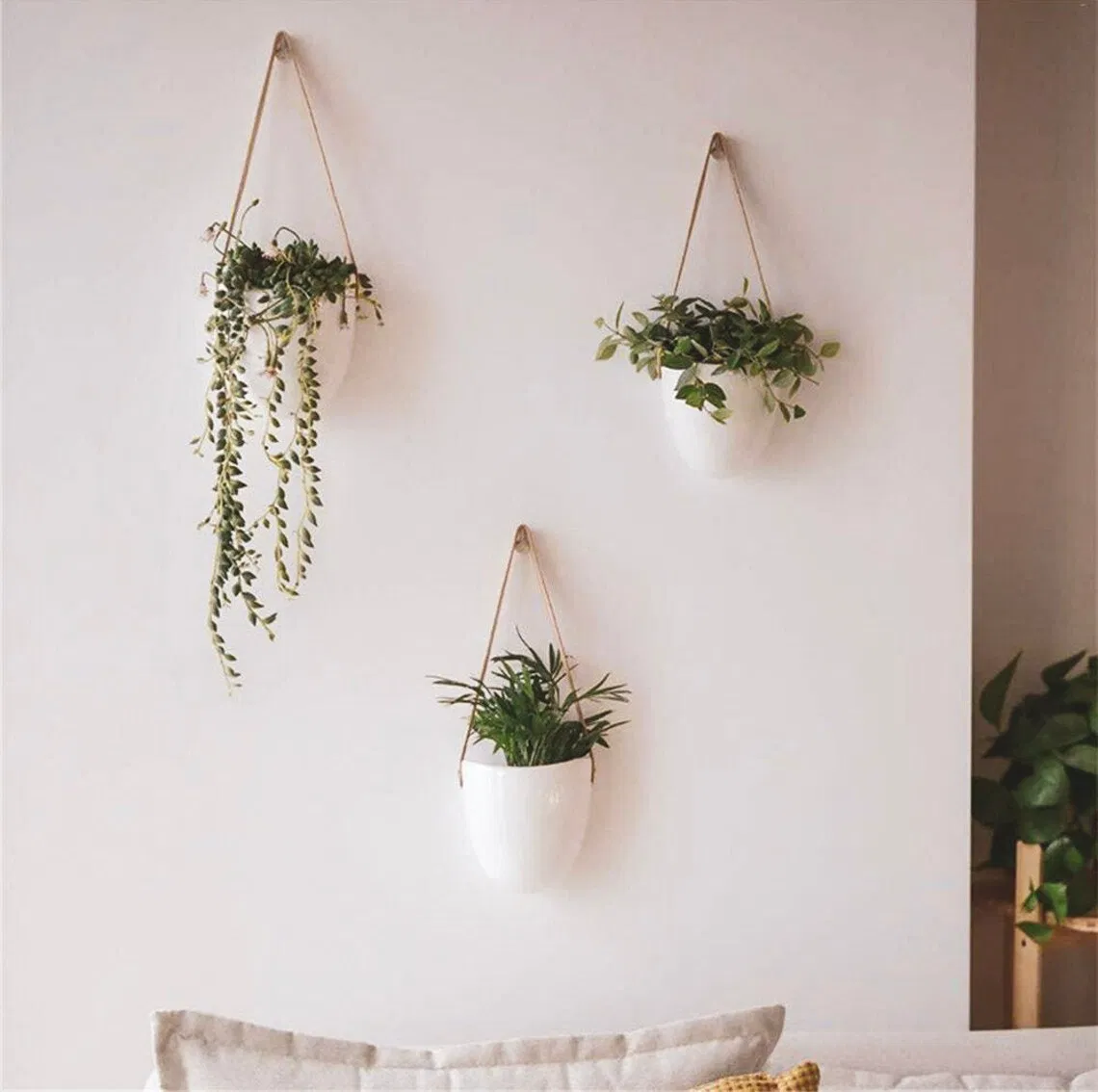 Home Decoration Cheap Ceramic Indoor Hanging Planter Flower Pots