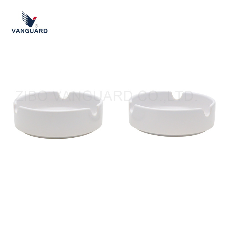Wholesale Outdoor Ashtray Round White Custom Ceramic Smoking Ashtray