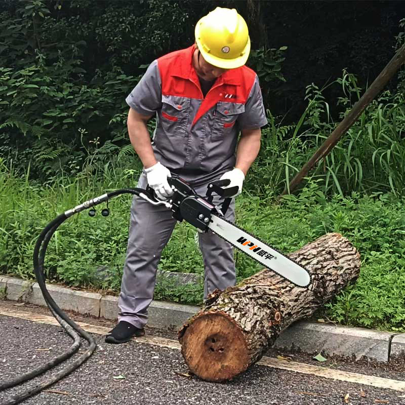 Powerful Portable Hydraulic Wood Chain Saw Cutting Tree, Timber, Branch, Firewood