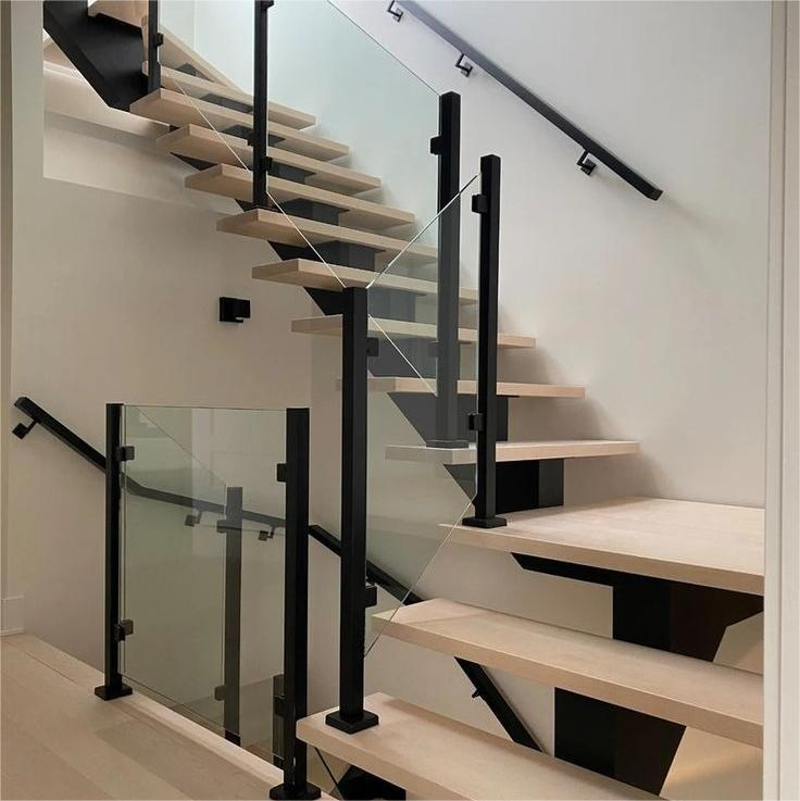 Custom Modern Indoor for House Durable Metal Wood Tempered Glass Railing Minimalist Mono Stringer Staircase for Loft Duplex