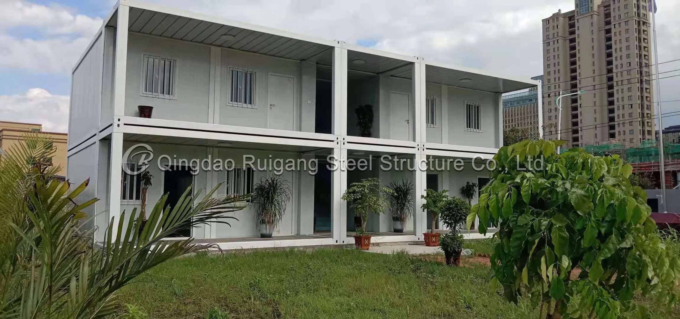 Flat Pack Prefabricated Modern Design Welding Flat Pack Container Housef for Living/Office/Accomodation/Shop/Restaurant