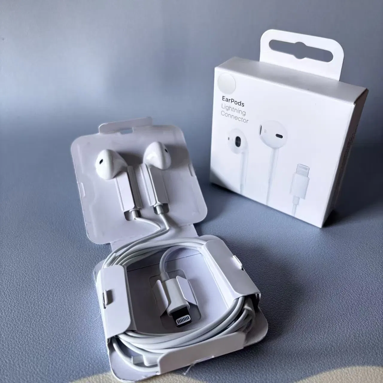 Wholesale of Original 1: 1 New Hands-Free Wireless Earphone Cable Earplugs, with High Overall Cost-Effectiveness, More Cost-Effective for Wholesale Purchase.