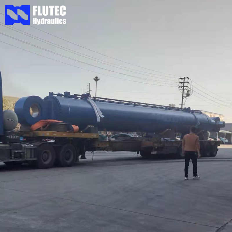 Гидравлический цилиндр для плавучей копровой установки