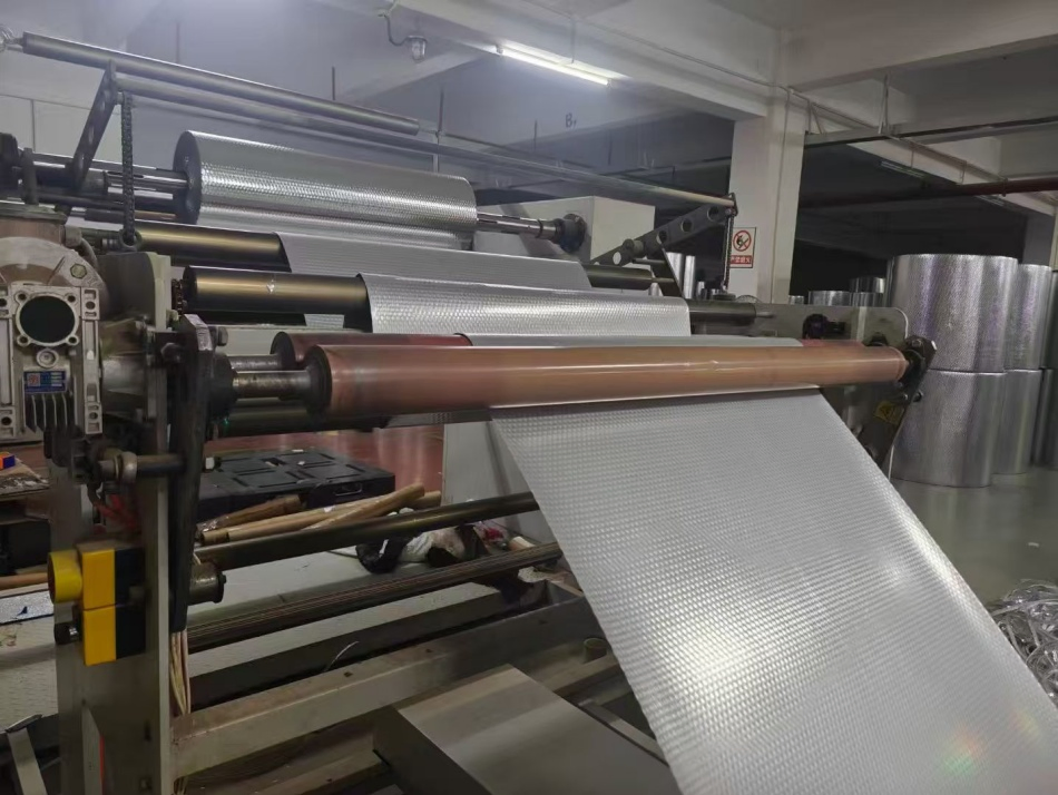 Custom Eco-Friendly Bubble Foil Aluminum Film Insulation Thermal Insulation Materials for Poultry Houses