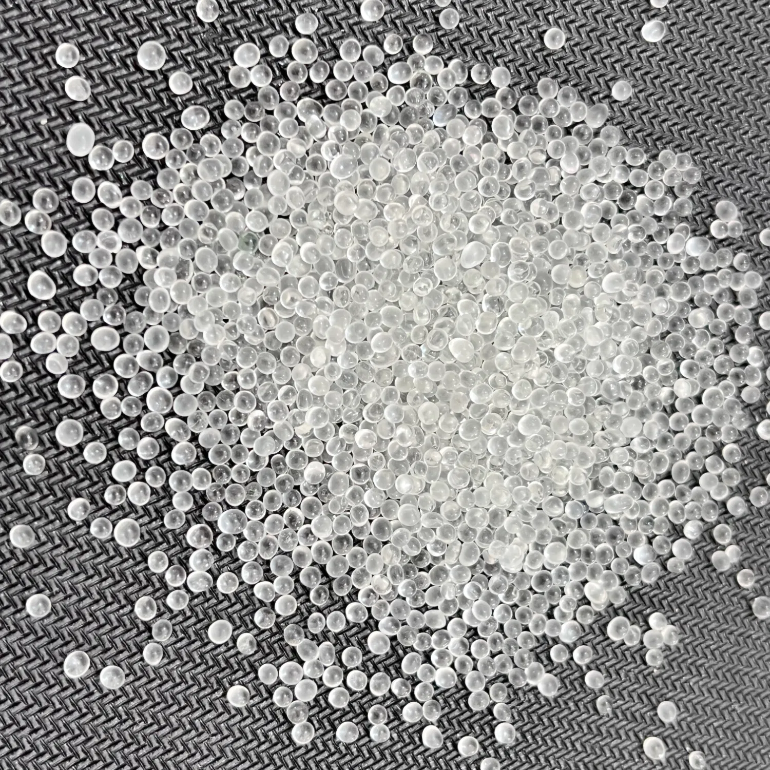 Высокотвердые стеклянные гранулы для пескоструйной обработки