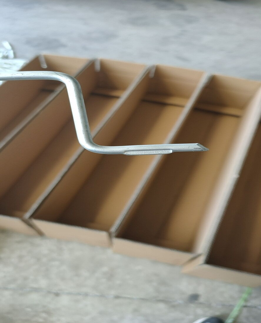 Pigtail Fencing Standards Steel Posts Galvanised Cattle Step in Electric Fence